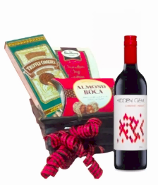 name: Vino & Delights Hamper